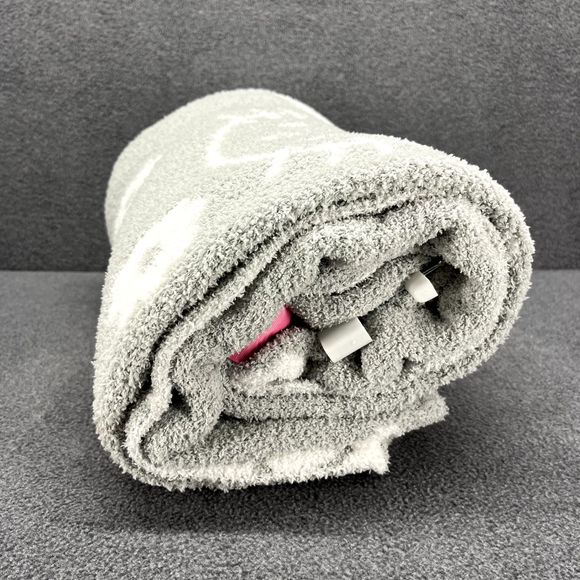 HELLO KITTY Blanket Gray & White Super Soft Throw Blanket 50" X 60" New - Picture 14 of 14